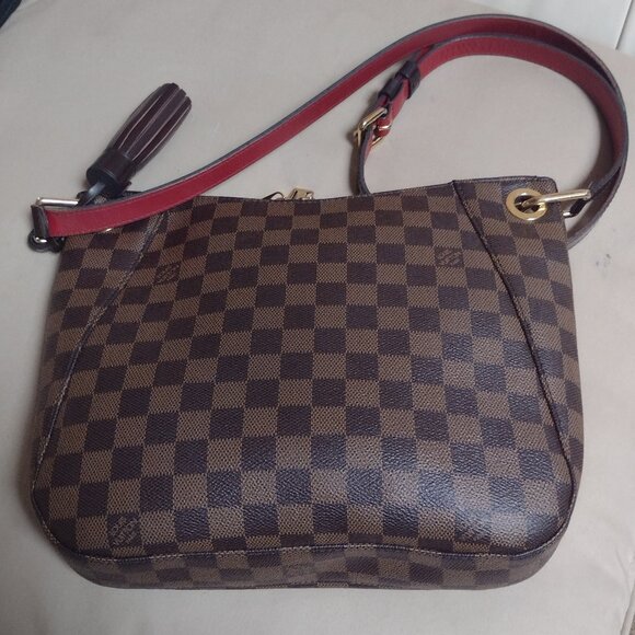 Beautiful Louis Vuitton South Bank Besace in de 🌹🌹 - Picture 6 of 15